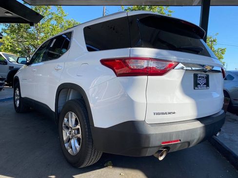 Used 2018 Chevrolet Traverse LT FWD image 6