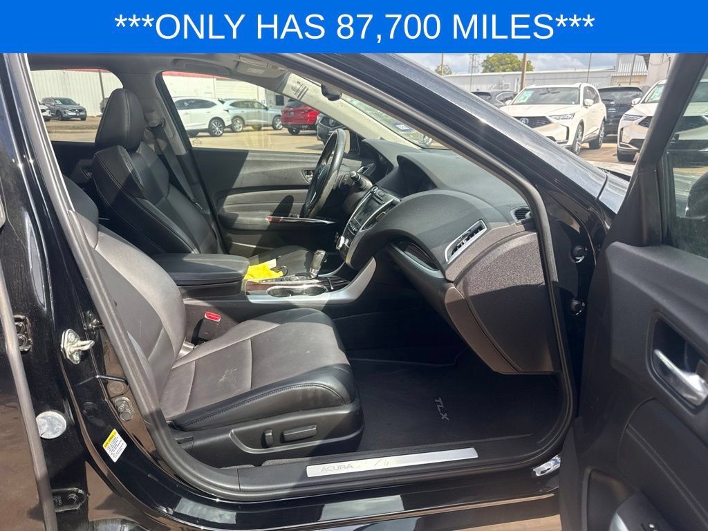 Used 2017 Acura TLX FWD image 28