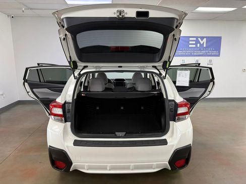 Used 2019 Subaru Crosstrek 2.0i Premium image 12