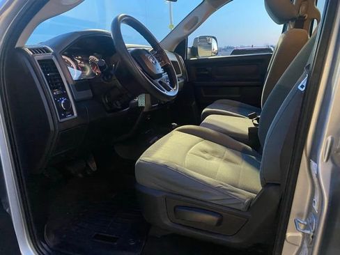 Used 2015 RAM 2500 Tradesman w/ Chrome Appearance Group image 9