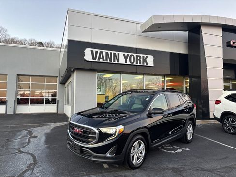 Used 2018 GMC Terrain SLE w/ Driver Convenience Package image 1