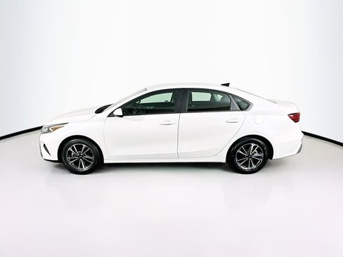 Used 2024 Kia Forte LXS image 4