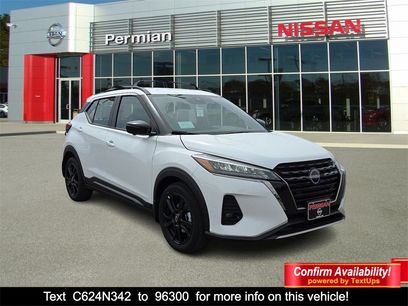 New 2024 Nissan Kicks SR w/ SR Premium Package