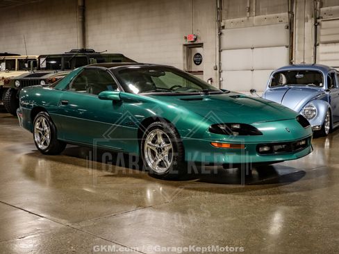 Used 1997 Chevrolet Camaro Z28 RWD image 12