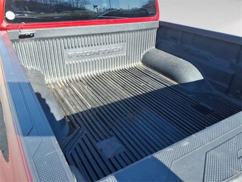 Used 2022 Nissan Frontier SV image 25