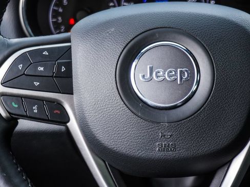 Used 2022 Jeep Grand Cherokee Laredo X AWD/4WD image 15
