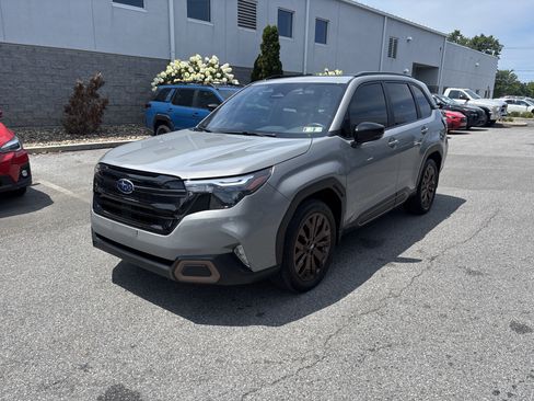 Used 2025 Subaru Forester Sport AWD/4WD image 17