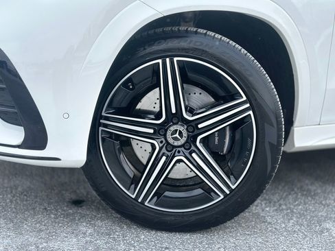 Used 2024 Mercedes-Benz GLE 350 4MATIC image 2