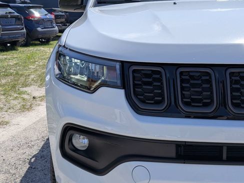 New 2026 Jeep Compass Latitude AWD/4WD image 10
