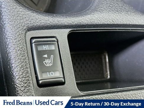 Used 2018 Nissan Rogue SV w/ Premium Package image 22