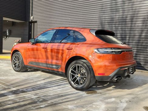 Certified 2025 Porsche Macan Turbo image 3