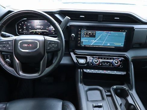 Used 2025 GMC Sierra 2500 AT4 w/ AT4 Premium Plus Package image 6