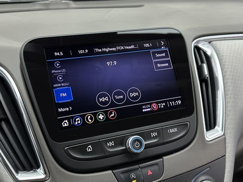 Used 2021 Chevrolet Malibu LT image 15