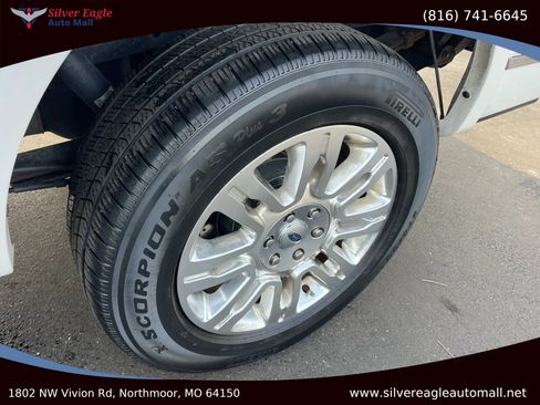 Used 2014 Ford F150 Platinum image 10