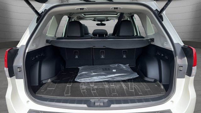 Used 2023 Subaru Forester Limited AWD/4WD image 26