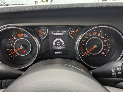 Used 2022 Jeep Wrangler Sport image 30