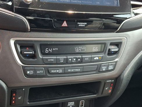 Used 2023 Honda Ridgeline RTL image 16