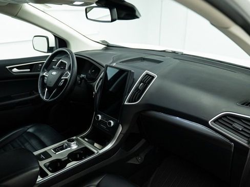 Used 2022 Ford Edge SEL w/ Convenience Package image 15