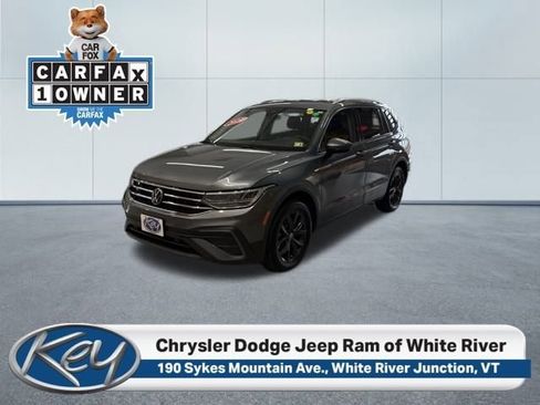 Used 2024 Volkswagen Tiguan SE image 1
