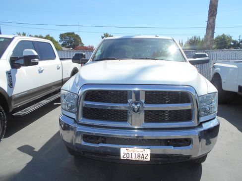 Used 2016 RAM 2500 Tradesman w/ Chrome Appearance Group AWD/4WD image 2