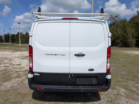 Used 2023 Ford Transit 250 Low Roof w/ Load Area Protection Package RWD image 5