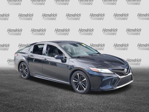Used 2019 Toyota Camry XSE FWD image 2