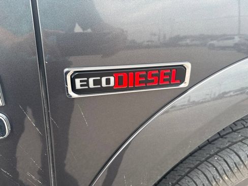Used 2017 RAM 1500 Laramie w/ Convenience Group AWD/4WD image 7