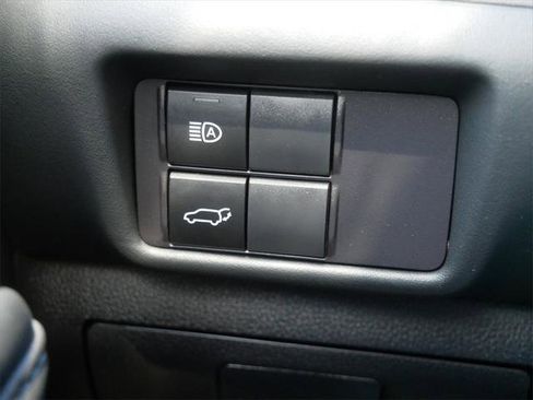 Certified 2022 Toyota Highlander XLE image 26