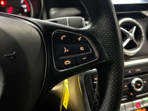 Used 2018 Mercedes-Benz CLA 250 4MATIC image 30