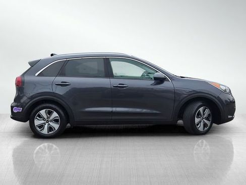 Used 2018 Kia Niro LX image 3