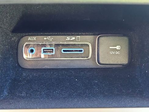 Used 2016 Jeep Grand Cherokee Overland image 19