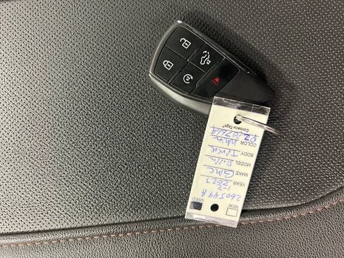 Certified 2023 GMC Sierra 1500 AT4 w/ Technology Package image 30