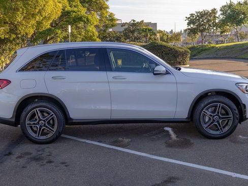 Used 2020 Mercedes-Benz GLC 300 image 3