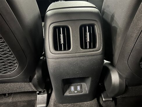 Used 2024 Hyundai Tucson Limited image 13