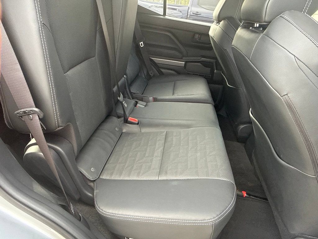 Used 2025 Toyota 4Runner TRD Sport Premium w/ Tow Technology Package AWD/4WD image 8