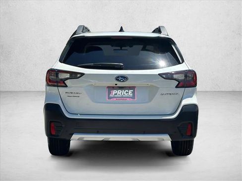 Used 2022 Subaru Outback Limited AWD/4WD image 6