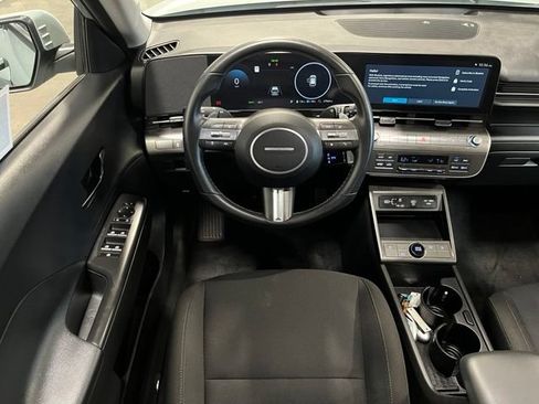 Used 2025 Hyundai Kona SEL FWD image 18