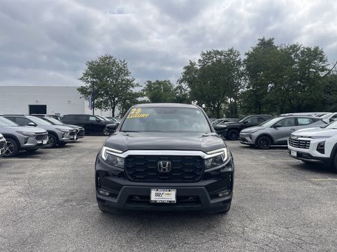 Used 2025 Honda Passport EX-L image 2