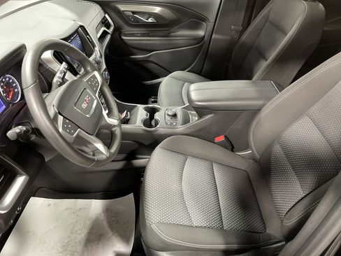 Used 2022 GMC Terrain SLE w/ Driver Convenience Package image 9