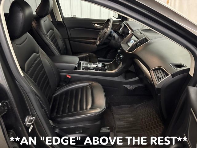 Used 2020 Ford Edge SEL w/ Convenience Package AWD/4WD image 23
