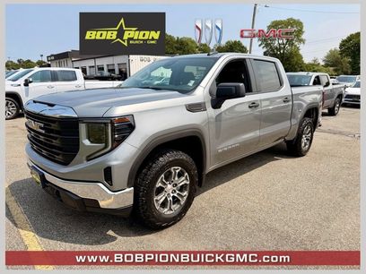 New 2026 GMC Sierra 1500 SLT w/ SLT Convenience Package