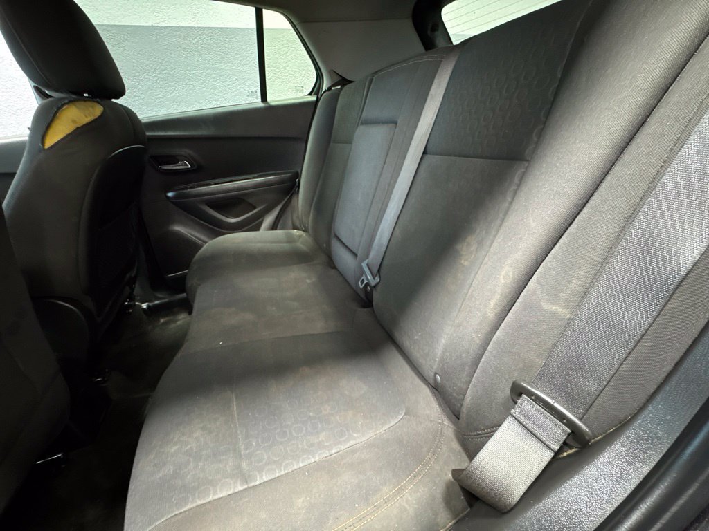 Used 2020 Chevrolet Trax LS w/ Tint and Cruise Package FWD image 18