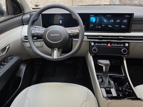 New 2026 Hyundai Tucson SEL image 17