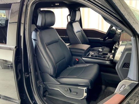 Used 2023 Ford F150 Lariat AWD/4WD image 16