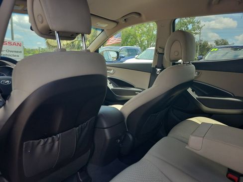 Used 2018 Hyundai Santa Fe Sport w/ 2.4L Value Package 02 FWD image 9