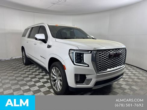 Used 2021 GMC Yukon XL Denali w/ LPO, Illumination Package AWD/4WD image 4