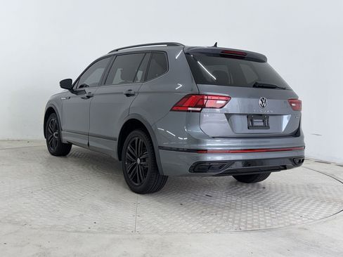 Used 2022 Volkswagen Tiguan SE R-Line AWD/4WD image 3