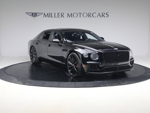 Certified 2023 Bentley Flying Spur V8 image 11
