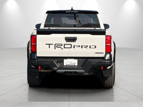 Used 2024 Toyota Tacoma TRD Pro AWD/4WD image 7
