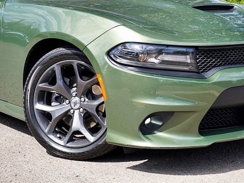 Used 2019 Dodge Charger R/T RWD image 4